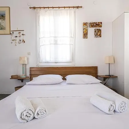 Traditional Art House In Lefkes By Mps - 1st Floor شقة