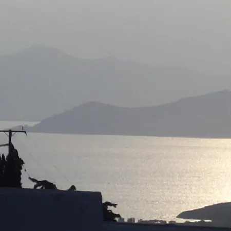 Traditional Art House In Lefkes By Mps - 1st Floor شقة